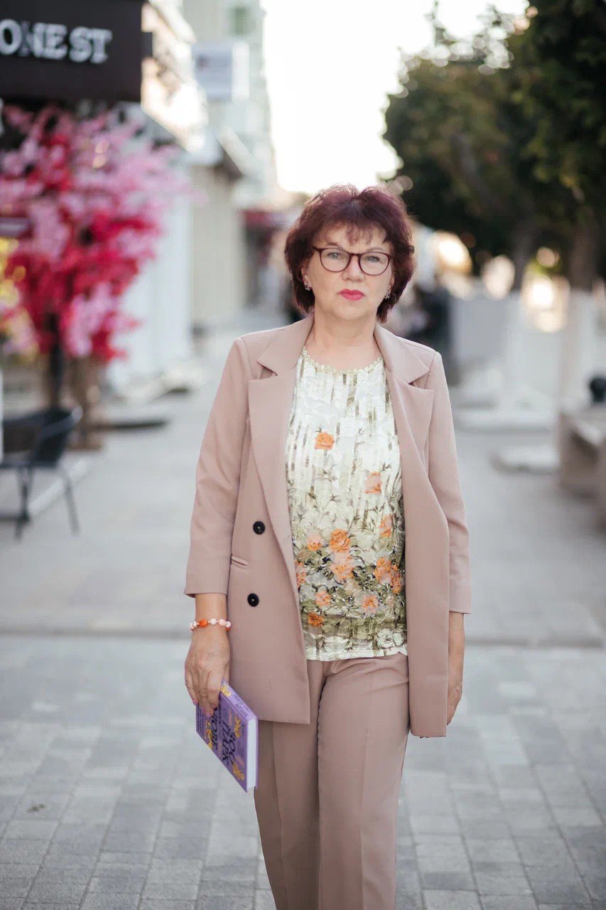 Крестинина Елена Александровна